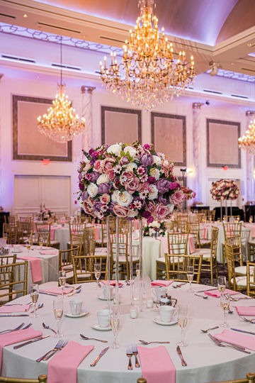 Pinspot Lighting Rentals for Wedding Tables and Centerpieces at Elegant Wedding Receptions